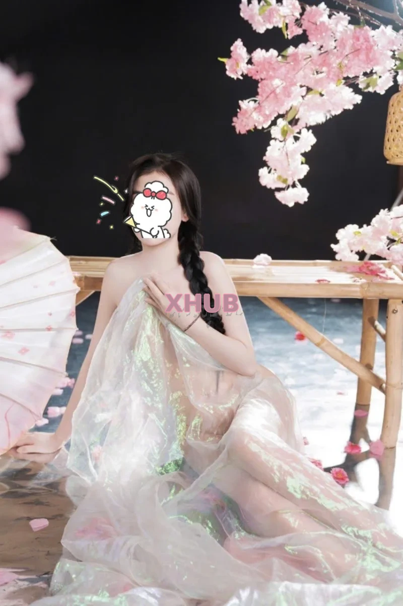 *NEW* VÂN ANH 2K5 -MẶT XINH-DA TRẮNG- BODY TUYỆT PHẨM