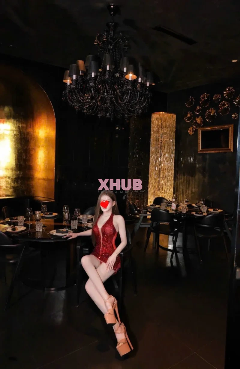 Cát Tiên_ Hotgirl xinh đẹp, body nuột như người mẫu