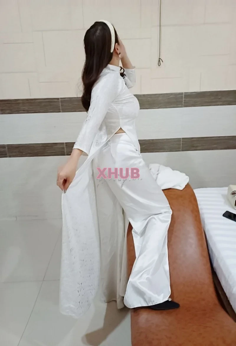 Hoài Thương em gái có đường lưỡi tuyệt đỉnh