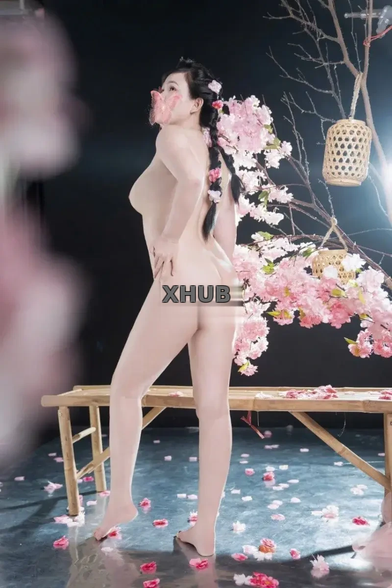 MỸ HUYỀN - EM GÁI XINH SANG MỚI ĐI LÀM, TÌNH CẢM NHƯ NGƯỜI YÊU,