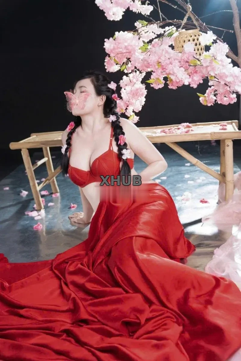 MỸ HUYỀN - EM GÁI XINH SANG MỚI ĐI LÀM, TÌNH CẢM NHƯ NGƯỜI YÊU,