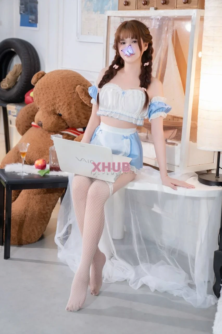 Moon Moon _ Gái xinh chiều khách, body gợi cảm