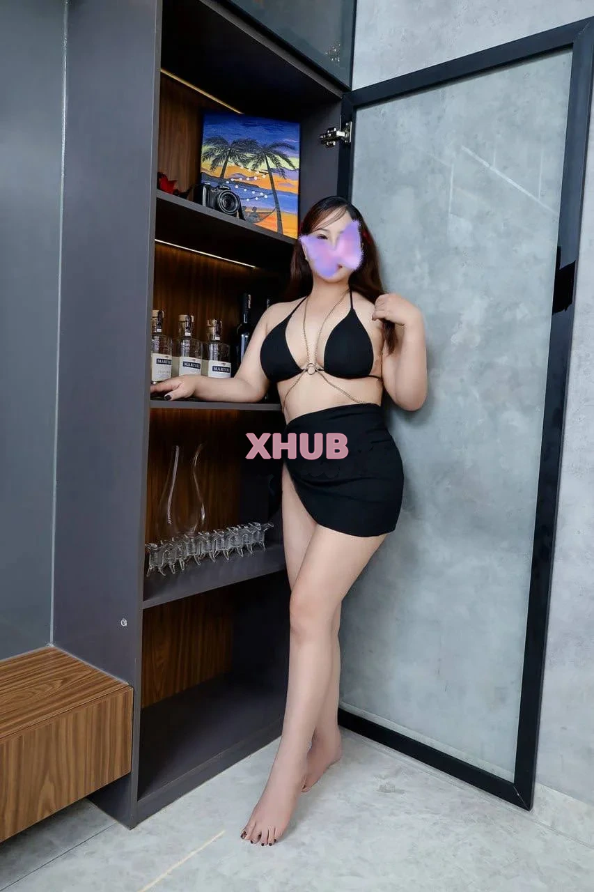 Thúy Diễm - Xinh, Duyên Quyến Rũ, Hàng Tình Cảm Giá Hạt Dẻ Cho Anh Em Xã Lũ
