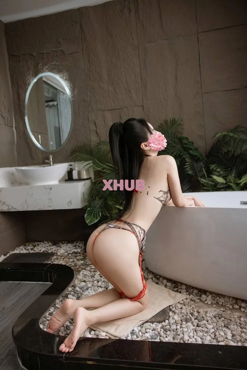 ❤️CÓ CLIP SEXY❤️NHƯ NGỌC XINH XẮN NHIỆT TÌNH BÚ LIẾM CÁC KIỂU RẤT TÌNH CẢM VÀ CHIỀU CHUỘNG KHÁCH